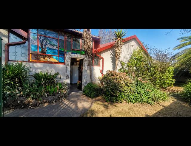 3 BEDROOM FREEHOLD FOR SALE IN VANDERBIJLPARK CE 5
